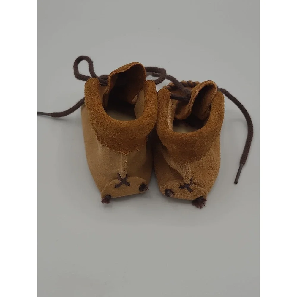 Minnetonka Moccasins Child Size 2